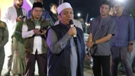Bupati Luwu Timur, Irwan Bachri Syam memberikan sambutan pada malam takbiran Idul Adha, Kamis, (05/06/25).