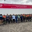 Barang milik PT IHIP tiba di pelabuhan Waru-waru, Desa Harapan, Kecamatan Malili, Minggu, (08/06/25)
