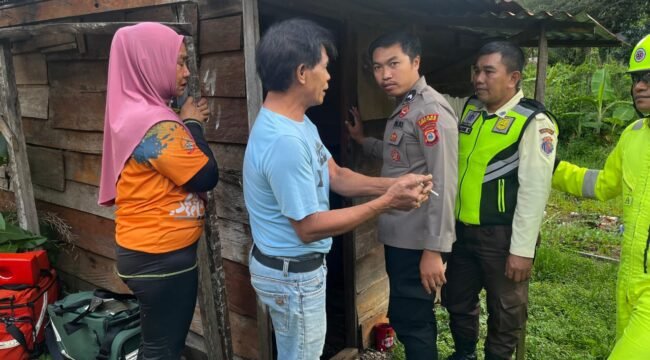 Polisi melakukan olah TKP penemuan mayat di Kecamatan Nuha, Kamis, (26/06/25)
