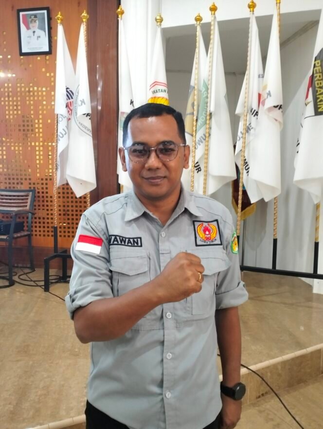 
					Herawan Raditya terpilih jadi Ketua KONI Lutim Periode 2023-2027, pada Musorkablub KONI Kabupaten Luwu Timur 2025, Minggu (15/06/27). Foto/kolomdata.id