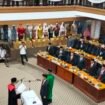 Pengucapan Sumpah Wakil Ketua I DPRD Luwu Timur, Jihadin Peruge pada rapat Paripurna DPRD Luwu Timur di Ruang Paripurna DPRD Luwu Timur, Rabu, (25/06/25). 