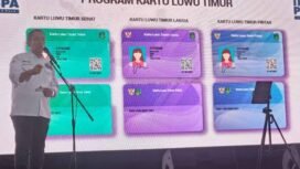Pasangan calon Bupati dan Wakil Bupati Luwu Timur, Irwan Bachri Syam-Puspawati Husler (IBAS-Puspa), meresmikan tiga kartu ‘sakti’ dalam acara pengukuhan tim pemenangan kabupaten di Gedung Simpurusiang, Desa Puncak Indah, Kecamatan Malili, Sabtu malam (21/9/2024).