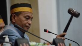 HM Siddiq BM saat memimpin rapat beberapa waktu lalu.