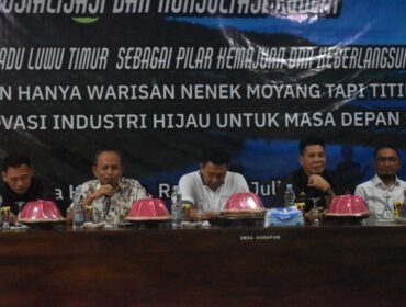 Sosialisasi dan Konsultasi Publik PT KITLT di Kantor Desa Harapan, Rabu, (02/07/25).