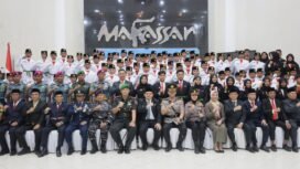 Wali Kota Makassar Munafri Arifuddin foto bersama Paskibra 