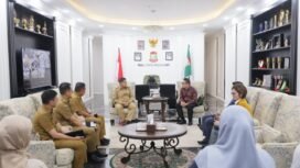 Walikota Makassar Munafri bahas kesiapan pembangunan Stadion Untia