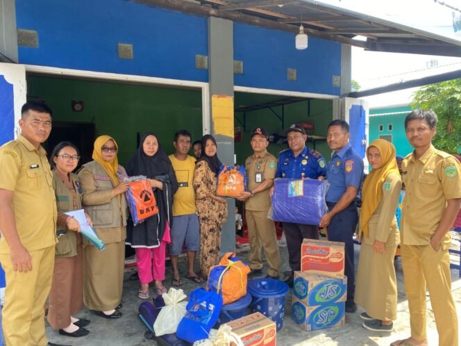 
					Pusdalops-PB BPBD Lutim serahkan bantuan kepada korban kebakaran di Kecamatan Wotu. 