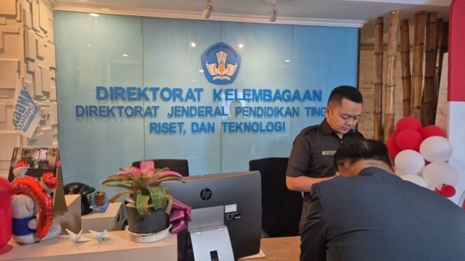 
					Direktorat Kementerian LLDIKTI