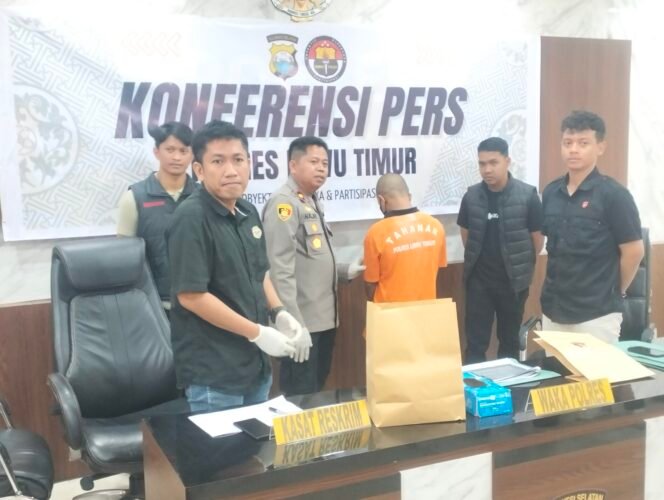 
					Konferensi pers kasus pornografi di Polres Luwu Timur, Selasa, (16/09/2025)