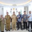 Wali Kota Makassar, Munafri Arifuddin, beserta jajarannya usai rapat koordinasi pencegahan paham radikal di tengah-tengah masyarakat bersama tim Densus 88 Sulsel