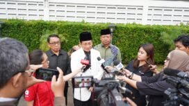 Menteri Agama RI, Nasaruddin Umar, saat memberikan keterangan pers terkait narasi negatif terhadap pondok pesantren.