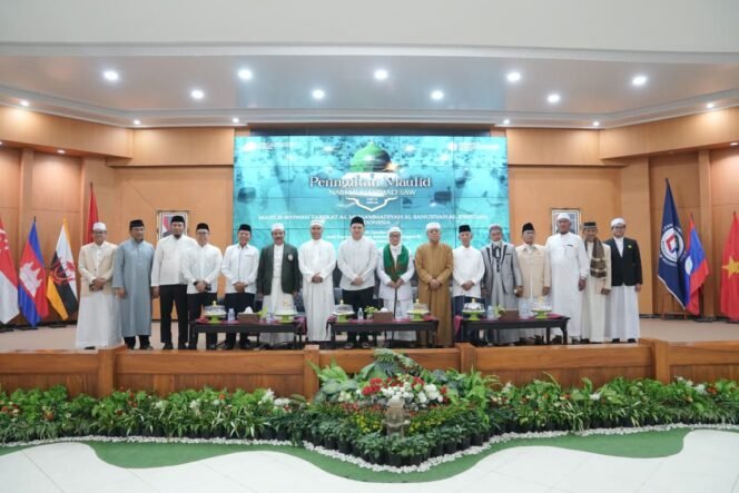 
					Foto bersama usai pelaksanaan Rapat Kerja Daerah Majelis Ulama Indonesia (MUI) Kabupaten Bone