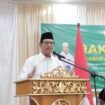 Pengurus MUI Suylsel, Prof Arfin, saat menyampaikan sambutan dalam Rakerda MUI Kabupaten Bone.