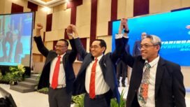 Tiga calon Rektor Unhas. Kiri ke kanan : Prof Sukardi Weda, Prof Jamaluddin Jompa, Prof Budu.