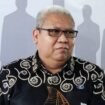 Rektor UNM, Prof Karta Jayadi