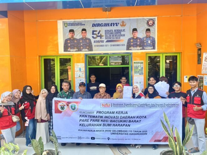 
					Dorong Legalitas UMKM, Mahasiswa KKN Door to Door Dampingi Pendaftaran NIB di Parepare 