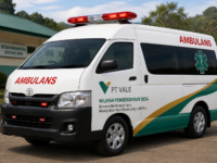 Ilustrasi mobil ambulance menggunakan dana CSR PT Vale