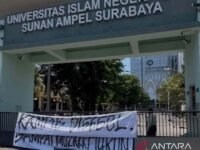 Akhmad Muzakki Berhenti dari Kursi Rektor UINSA Surabaya Usai Tekanan Demonstran