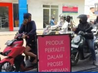 Antrean kendaraan di SPBU Kabupaten Gowa saat BBM langka