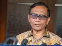 Mantan Menko Polhukam Mahfud MD berbicara soal pengelolaan program MBG