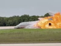 Pesawat Carteran Tracep Congo Aviation Jatuh di Kenge, 17 Nyawa Melayang