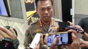 Antrean kendaraan di SPBU Makassar